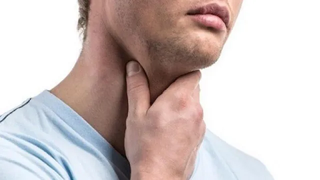 Ung thư vòm họng: Nguyên nhân, triệu chứng và cách phòng tránh