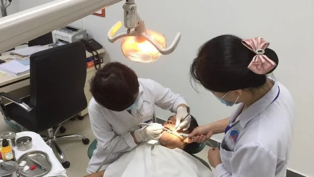 Những phiền toái khi mắc viêm nha chu
