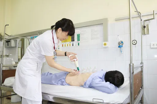 Giác hơi điều trị cảm cúm do lạnh