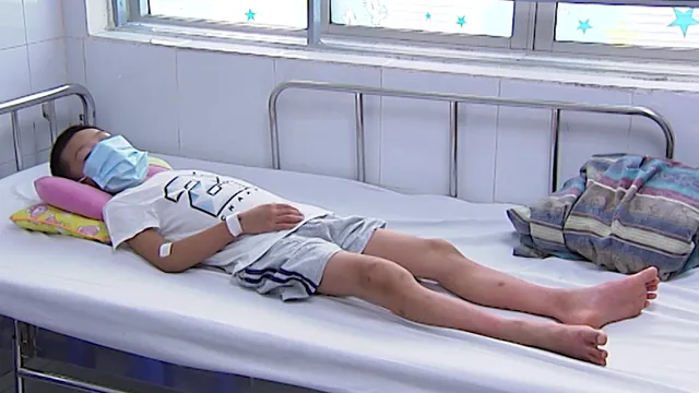 Những lưu ý khi chăm sóc trẻ sốt xuất huyết