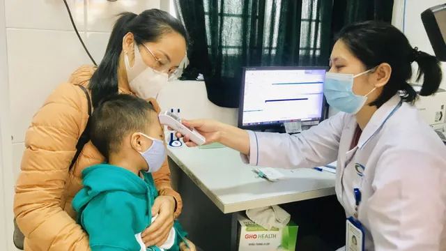 Cách bảo vệ trẻ sơ sinh và trẻ nhỏ khi vào mùa lạnh
