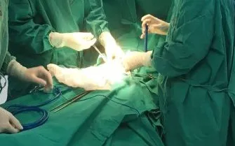 Ung thư tinh hoàn ở nam giới và cảnh báo của bác sĩ