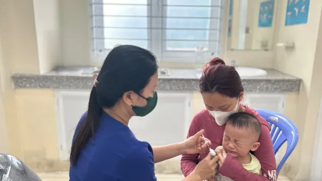 TP Hồ Chí Minh triển khai tiêm vaccine sởi cho trẻ từ 6 đến 9 tháng tuổi