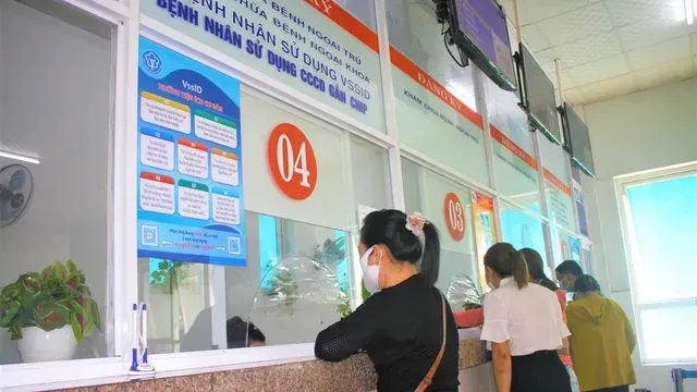 Lộ trình từng bước miễn viện phí được dự kiến ra sao?