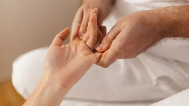 Mẹo kiểm tra ung thư phổi qua ngón tay
