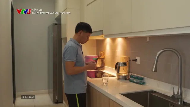 Sống vui: Tê tay đau vai gáy do thoái hóa