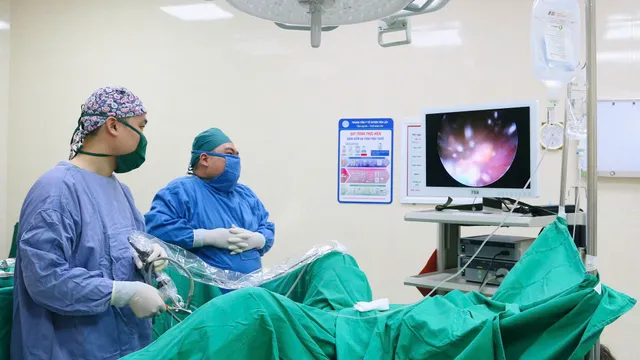 Hiếm gặp: Vòng tránh thai nằm trong bàng quang gây sỏi và nhiễm khuẩn tiết niệu