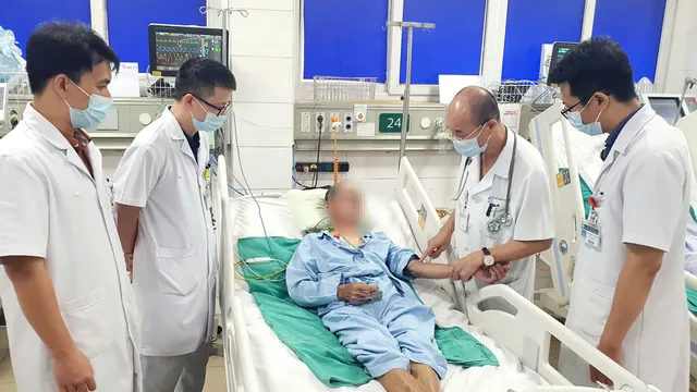 Tiết canh lợn: Một món khoái khẩu, ba mạng người đánh cược
