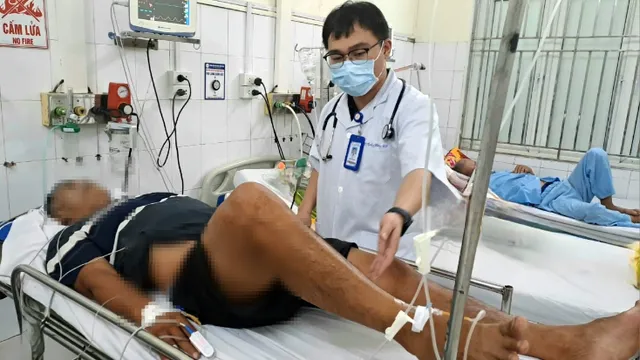 Ngã giữa đường vì đột quỵ, được cứu sống trong 'giờ vàng'