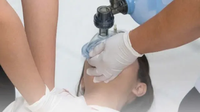 Nguy hiểm chết người từ việc tự ý phá thai bằng thuốc mua trên mạng