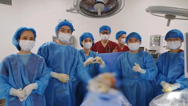 Cứu thai nhi tràn dịch màng phổi ngay trong bụng mẹ