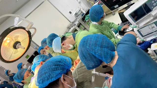 Cứu sản phụ bị thuyên tắc ối - biến chứng sản khoa nguy hiểm
