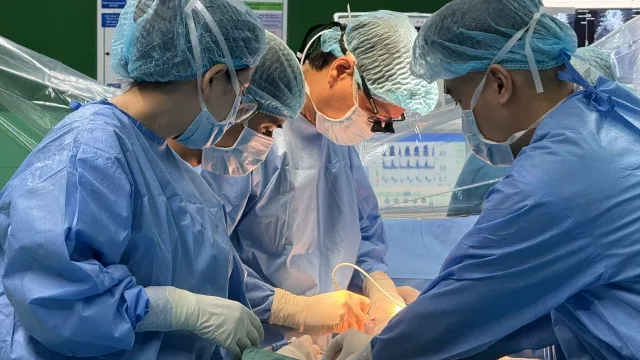 Người vợ hiến gan cứu chồng trong ca ghép gan đầu tiên tại Đà Nẵng
