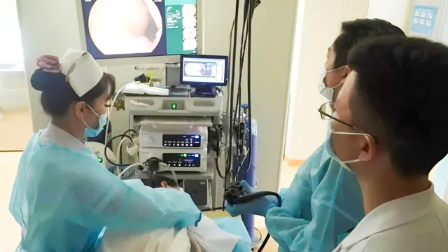 Phát hiện ung thư hiếm gặp từ những cơn đau bụng kéo dài