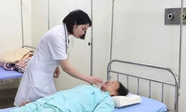 Phát hiện sớm tổn thương lưỡi giúp ngăn ngừa ung thư vùng miệng