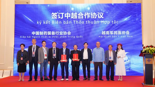 Lần đầu tại Việt Nam: giao lưu thiết bị - dược phẩm Việt-Trung