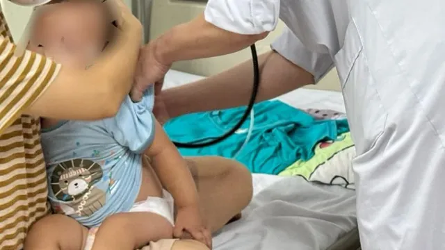 Giao mùa - nhiều trẻ mắc cúm A