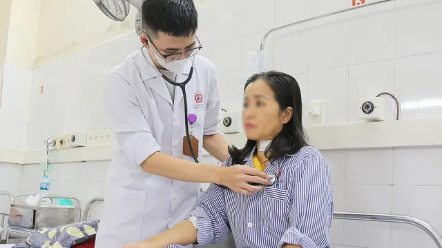 Tưởng cảm cúm nhẹ, bệnh nhân suýt ngừng tim vì viêm cơ tim cấp biến chứng