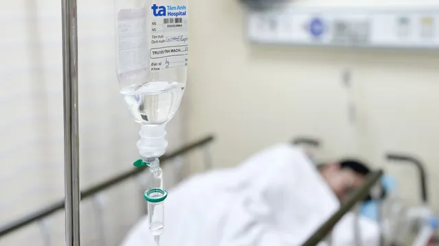 Nhiều trường hợp nghi ngộ độc thực phẩm sau khi ăn bánh bì tại TP Hồ Chí Minh