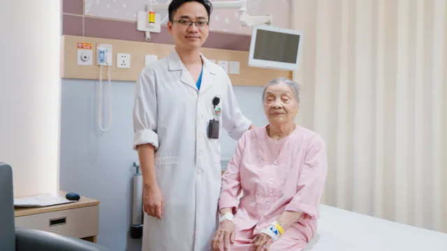 Cứu tim cụ bà 91 tuổi bằng nong bóng phủ thuốc
