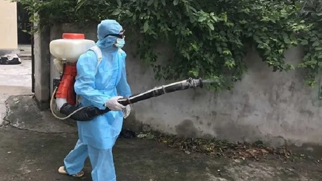 Hà Nội giảm số ca sốt xuất huyết nhưng cảnh báo nguy cơ bùng phát trở lại