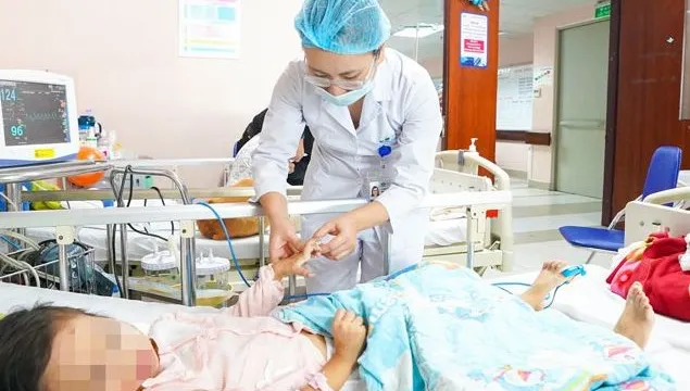 Bé gái 4 tuổi bỗng thay đổi hành vi bất thường, được chẩn đoán viêm não tự miễn