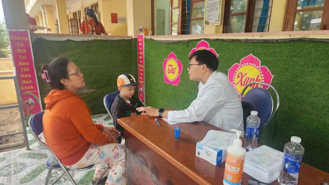 5 tổ công tác của Sở Y tế TP Hồ Chí Minh ra quân hỗ trợ các địa phương vùng lũ