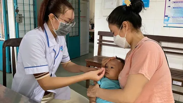 Đảm bảo 98% trẻ trong độ tuổi được uống vitamin A đợt 2 năm 2025