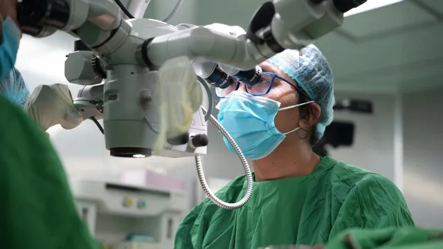 Hưng Yên: Lần đầu vi phẫu lấy xương chân tái tạo xương hàm cho bệnh nhân ung thư