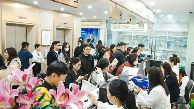 Lý giải sức hút của BV Mắt Quốc tế DND trong mùa cao điểm mổ cận cuối năm