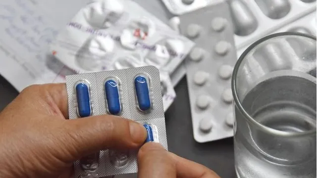 Chuẩn bị tủ thuốc gia đình cho ngày Tết thêm vui khỏe, an tâm