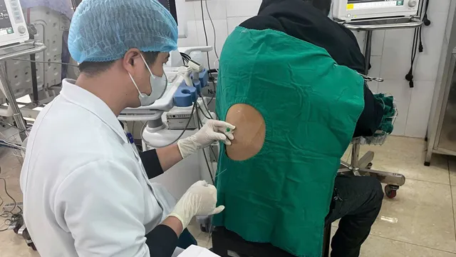 Kịp thời giúp người bệnh tràn dịch màng phổi hai bên