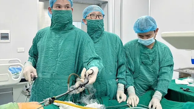 Cấp cứu xuyên đêm, giành giật sự sống cho người bệnh