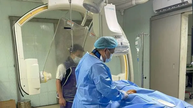 Cứu sống bệnh nhân ho ra máu nặng nhờ can thiệp mạch