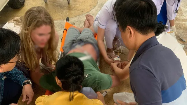 Cứu sống du khách nước ngoài sốc phản vệ tại Côn Đảo