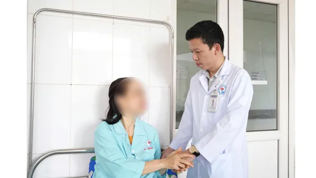 Chủ quan với bệnh trĩ, nữ bệnh nhân mất máu nghiêm trọng