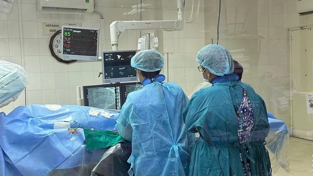 Hy hữu: Nhồi máu cơ tim cấp sau tai nạn điện giật