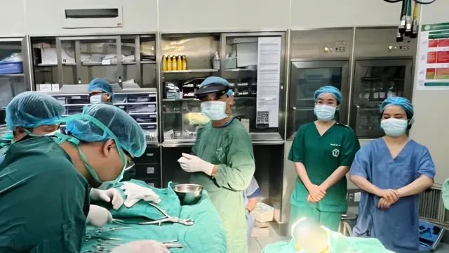 Dị vật kim khí xuyên mặt, cảnh báo nguy cơ tử vong nếu chủ quan