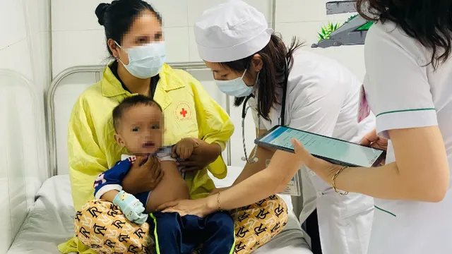 Chủ động thu dung, điều trị ngộ độc thực phẩm mùa nắng nóng