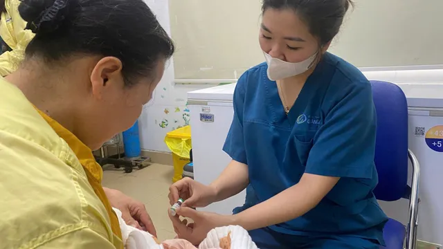 Tăng cường miễn dịch, phòng bệnh mùa giao mùa xuân - hè