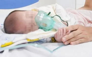 Ho kéo dài, bé gái 10 tháng tuổi phát hiện mắc ho gà