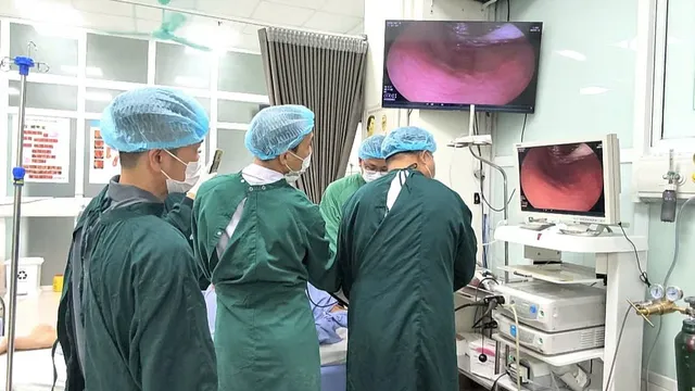 "Hồi sinh" thực quản hẹp khít suốt 10 năm, giúp người phụ nữ ăn uống trở lại