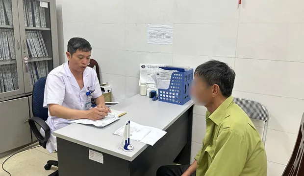 Ngứa kéo dài, người đàn ông phát hiện nhiễm cùng lúc 5 loại ký sinh trùng