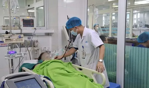 Hai ca sốc nhiệt nguy kịch do lao động giữa nắng nóng