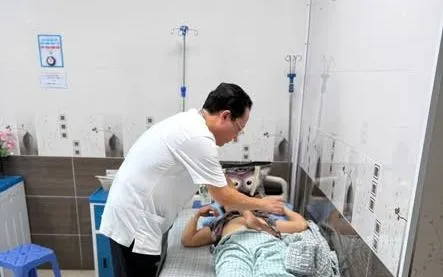 Liên tiếp các ca say nắng nhập viện vì làm việc ngoài trời