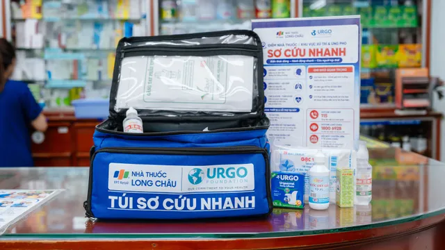 Long Châu cùng Hội Chữ thập đỏ TP Hồ Chí Minh hoàn tất đào tạo sơ cấp cứu cho hơn 1.000 dược sĩ: Thêm điểm tựa an tâm cho người dân trong mùa mưa