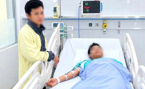 Thiếu niên 14 tuổi hồi sinh kỳ diệu sau khi bị sét đánh ngừng tim