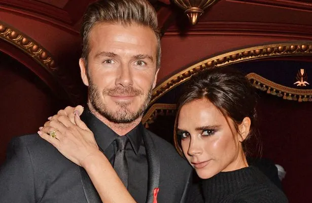 Victoria Beckham: Hạnh phúc là bỏ điện thoại xuống... | VTV.VN