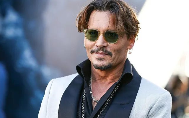 Phim mới của Johnny Depp bị lùi lịch chiếu sau bê bối bạo hành | VTV.VN