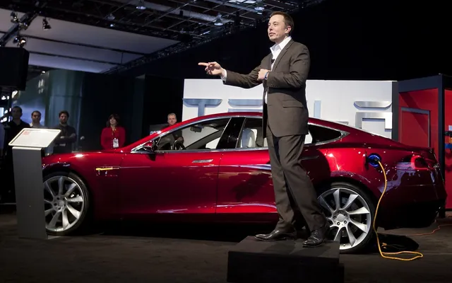 Elon Musk cam kết không bán thêm cổ phiếu Tesla | VTV.VN